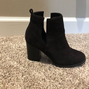 Black booties - size 7 - great condition